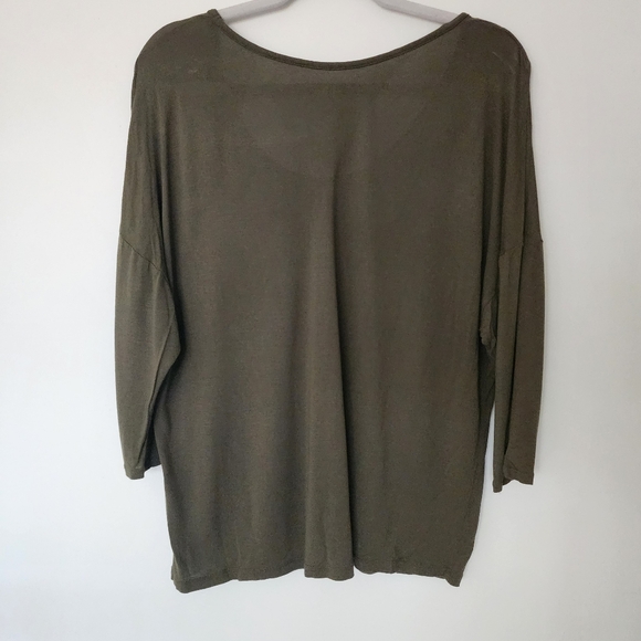 2 Large shirts - soho and A New Day - Picture 7 of 9